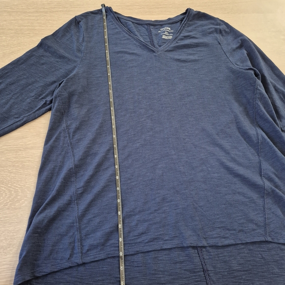 Chico's Deep Blue Size 3 Long Sleeve V-Neck Top - Picture 10 of 10